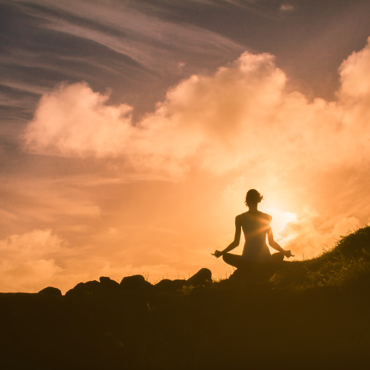 Introduction to Holistic Health: What it is and how it differs from conventional medicine.